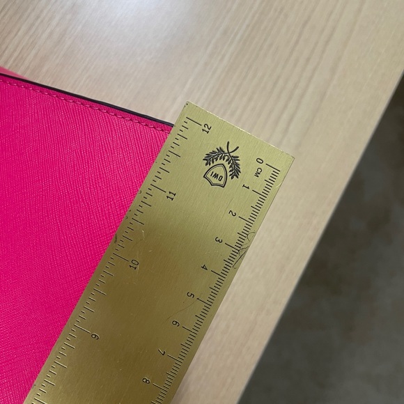 Beautiful Kate Spade Reese satchel. - Picture 8 of 11